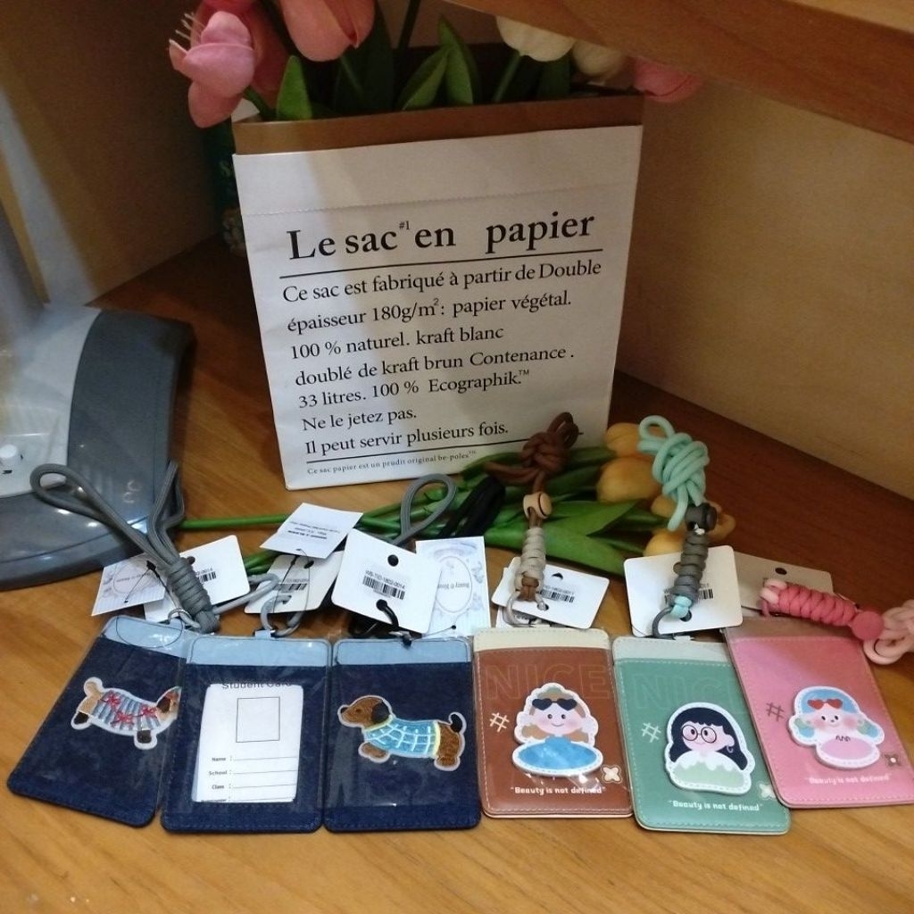 Gantungan tali panjang ID card