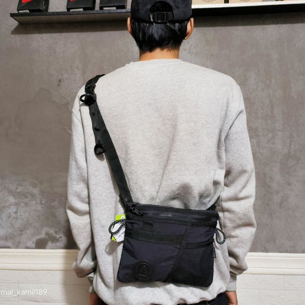 TAS SELEMPANG WAISTBAG BLOODS ACTV EDILSHON BLACK ORIGINAL.