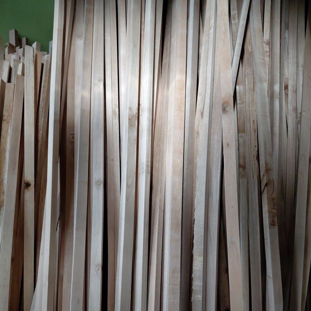 Kayu reng 2x3 sudah serut panjang 2meter