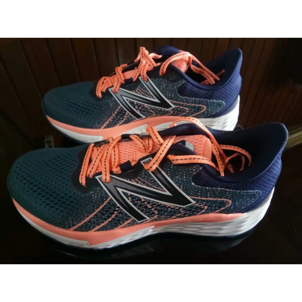Sepatu Lari New Balance Original (Women Running Shoes) - Size 37.5