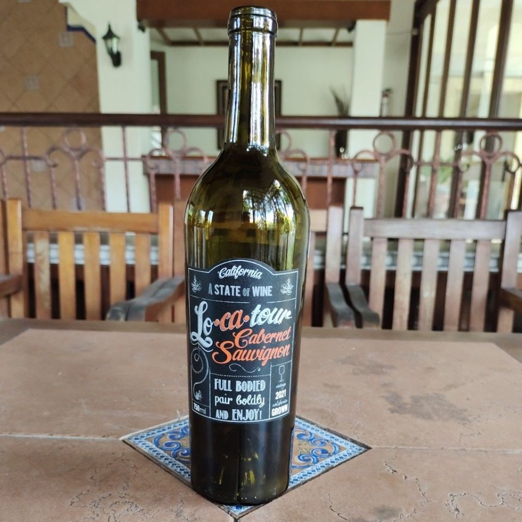 Botol bekas minuman impor