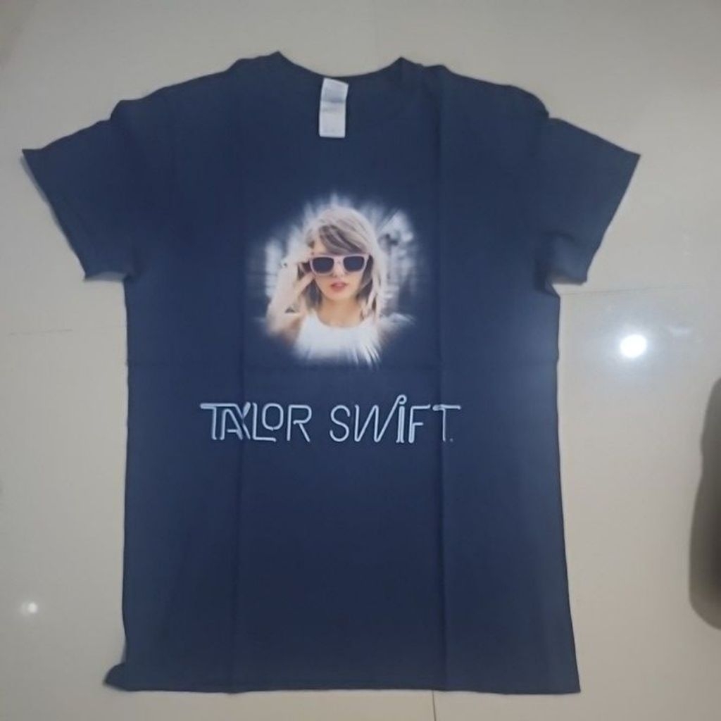Tshirt ori Taylor swift tour