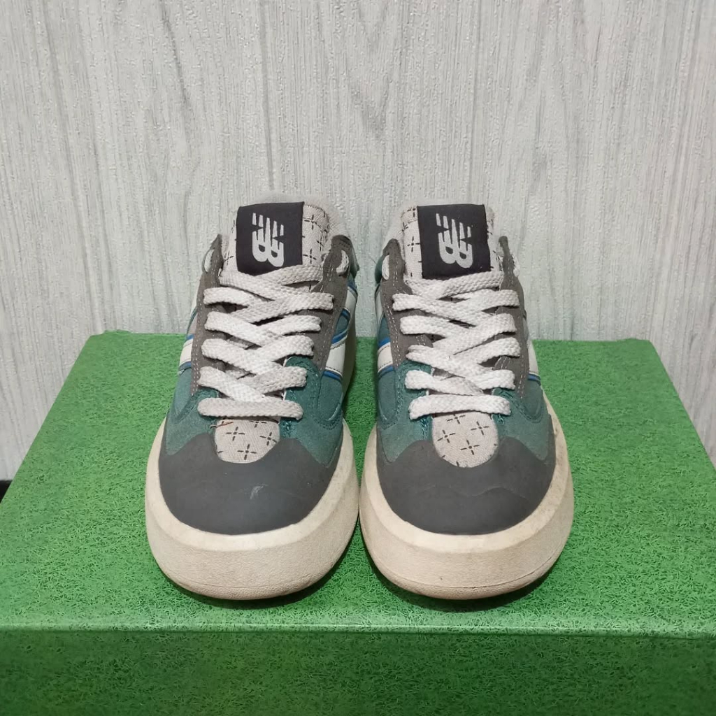 SEPATU SNEAKERS CT 302 SIZE 36