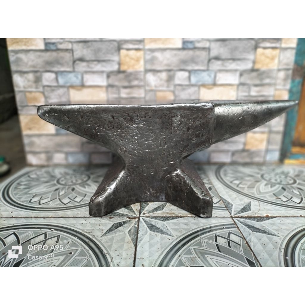 Anvil Paron S&H Germany 69 Kg