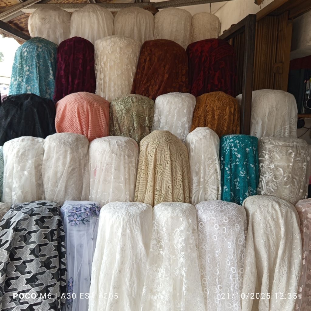 HARGA/0,5 M  BAHAN ORGANZA BORDIR TIMBUl  BAHAN BORDIR ORGANZA SILK PREMIUM  KAIN BORDIR GARMENT