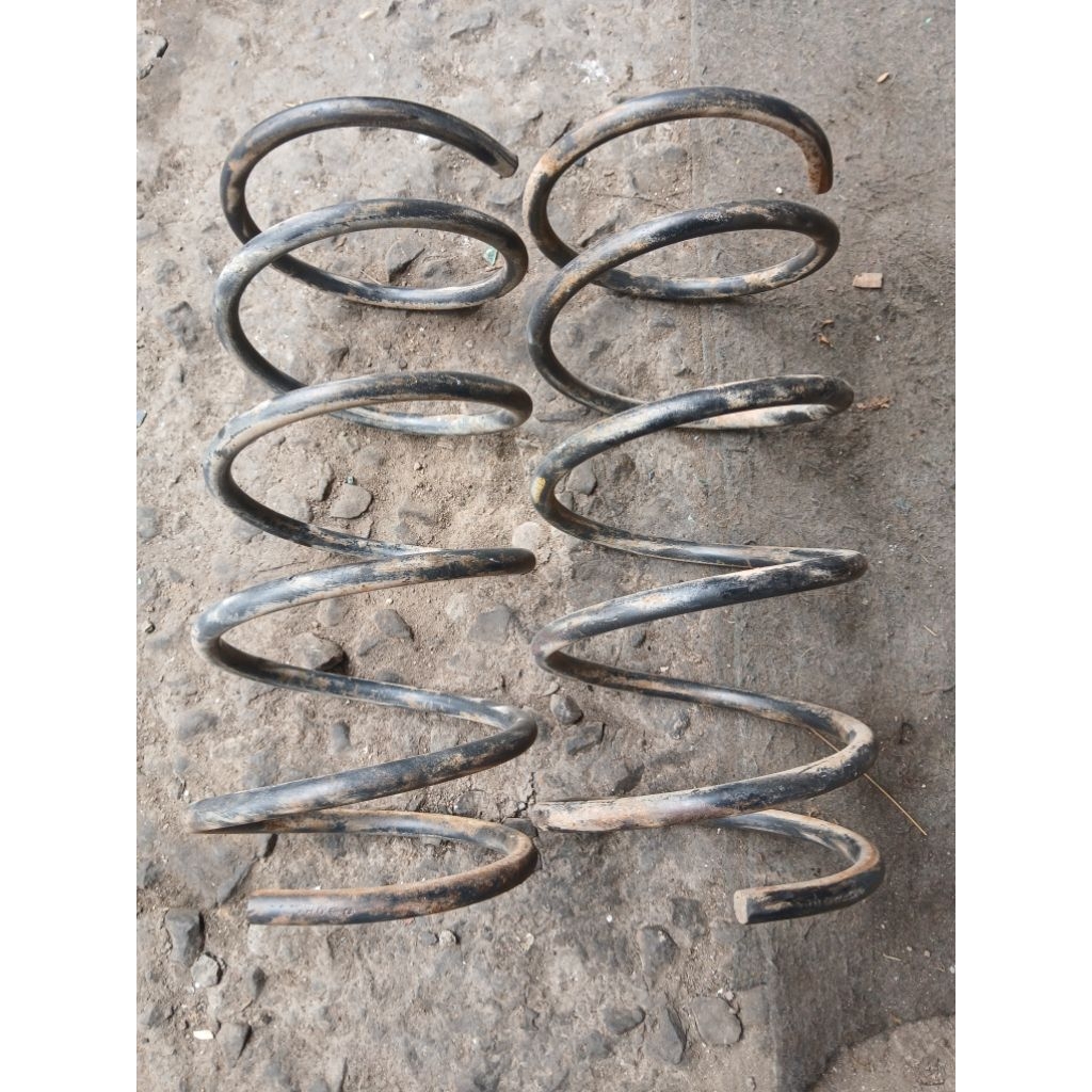 per depan Lancer dangan sohc dohc