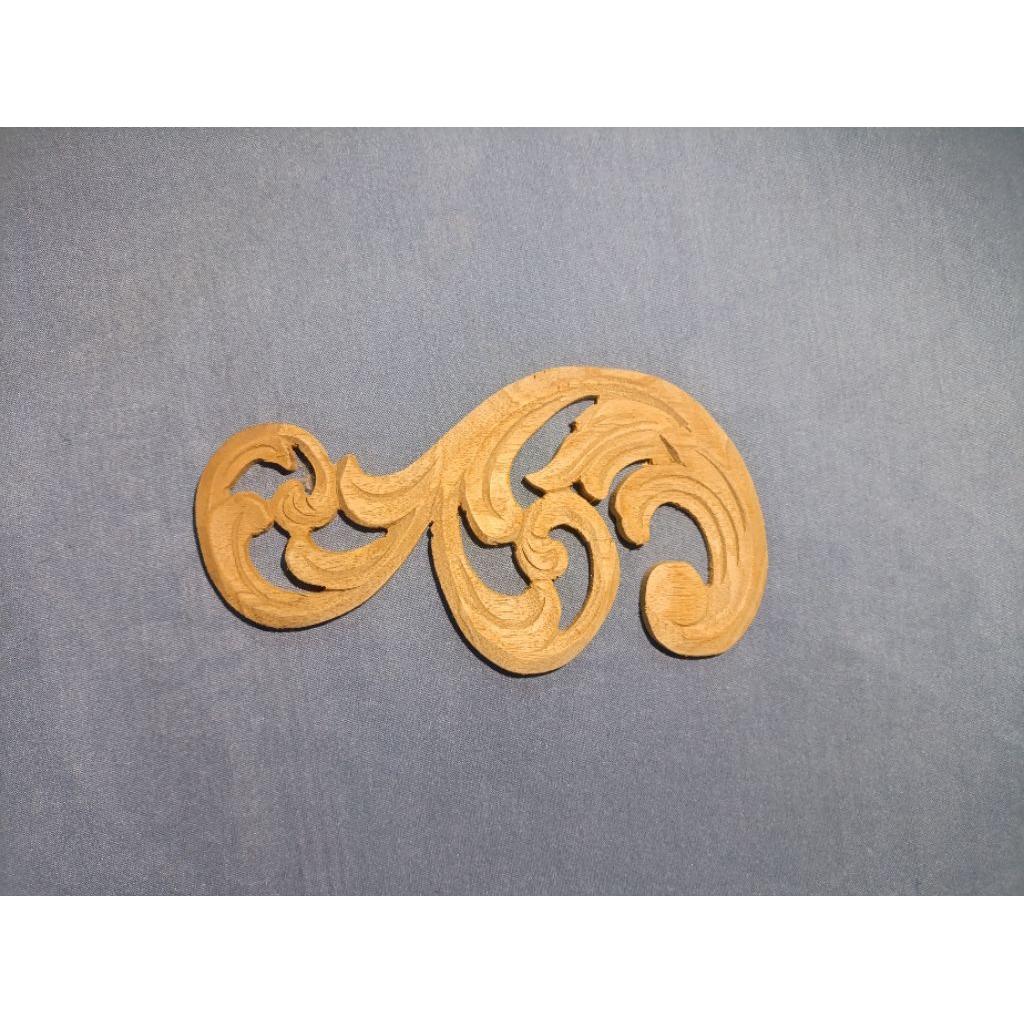 ornamen kayu ornamen ukir tempel dekorasi kusen pintu jendela rumah mebel furniture
