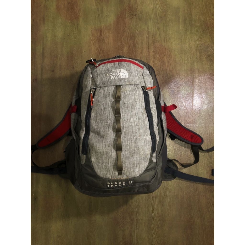 daypack tnf surge ll
