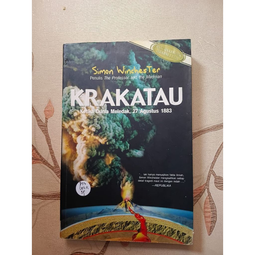 Krakatau oleh Simon WinchesTer