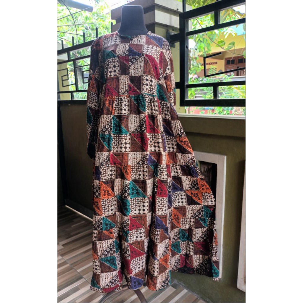 Gamis Sogan Eksklusif Bee Batik