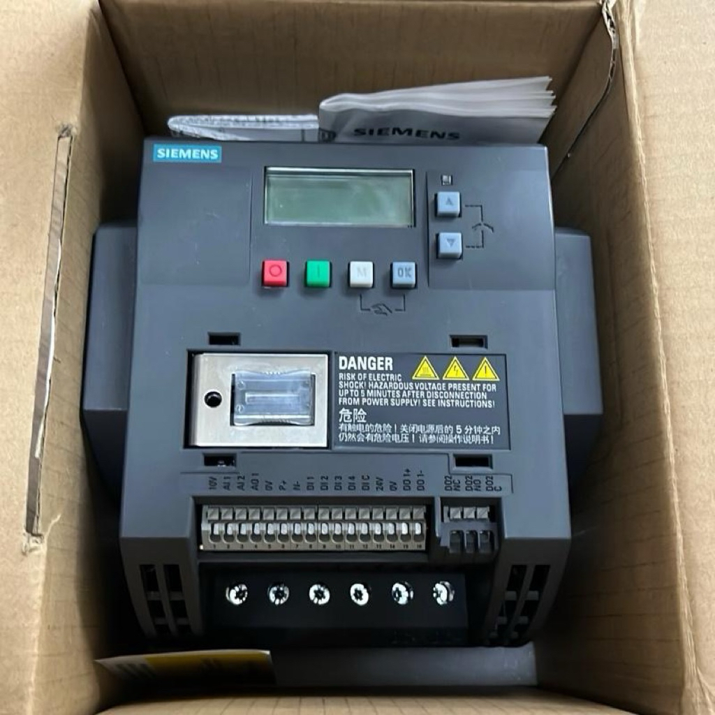 INVERTER SIEMENS 4KW 6SL3210-5BE24-0UV0 original