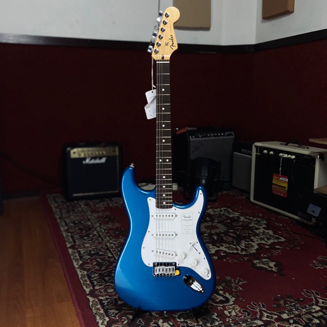 GITAR ELEKTRIK FENDER STANDARD STRATOCASTER