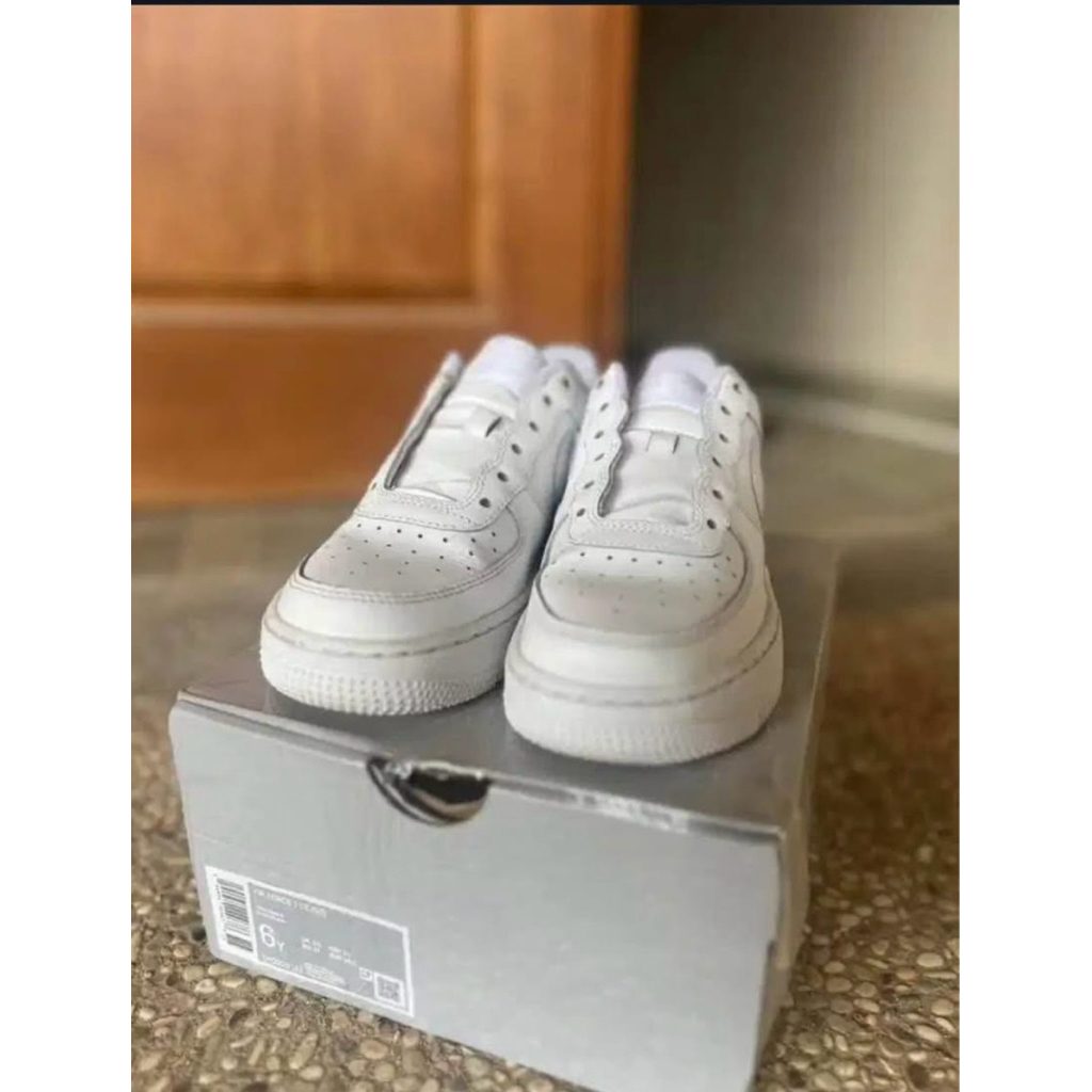 AIR FORCE 1 triple white