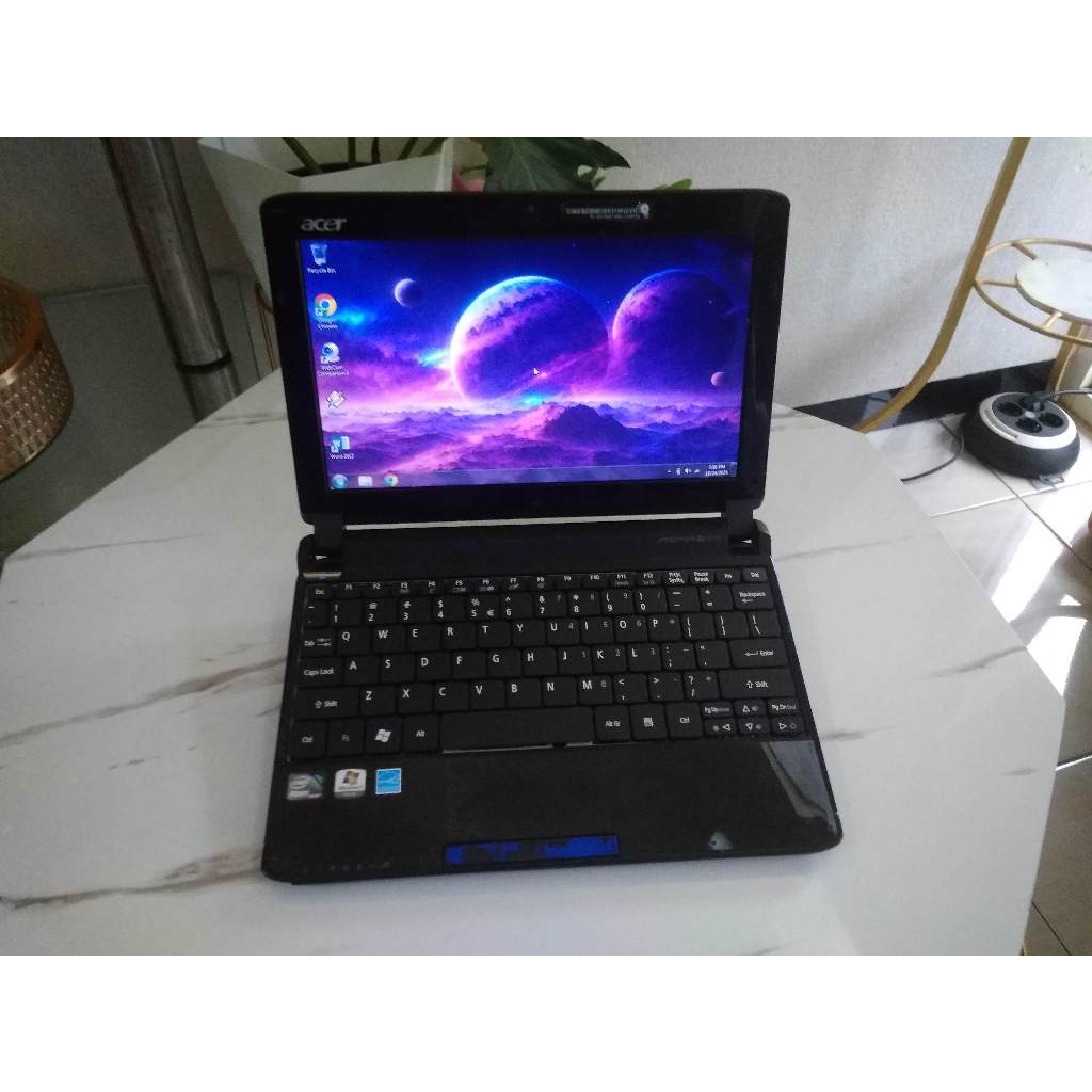 Acer Aspire One NAV50 532 532H RAM 2G Laptop Netbook Murah Baterai Awet