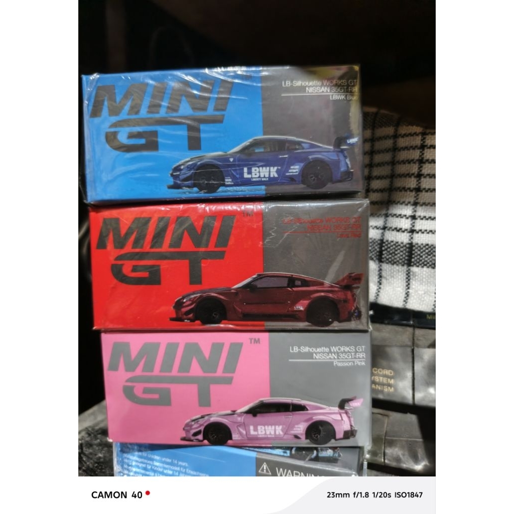 MiniGT 299 LBWK R35 Blue