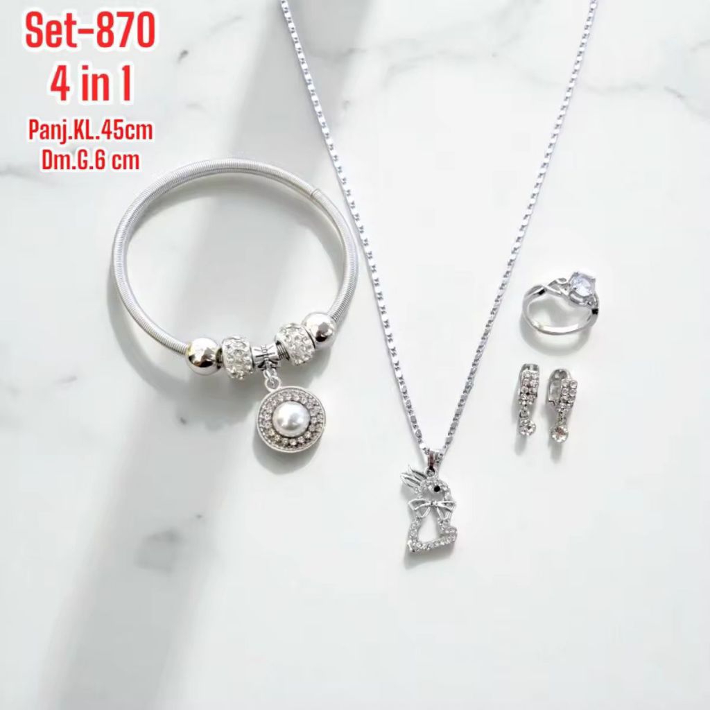 satu set perhiasan titanium perak silver fashion