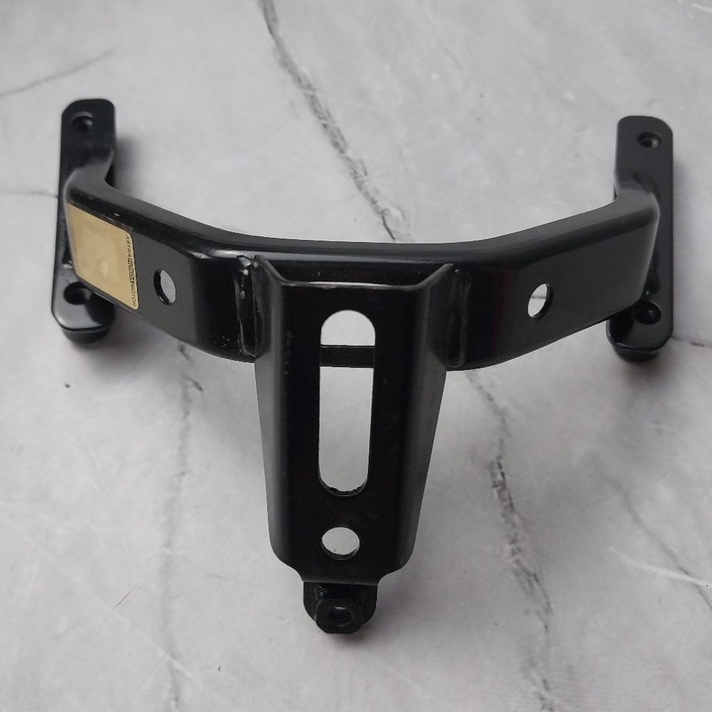 BRACKET VISOR / DUDUKAN TAMENG HONDA CS1 (TANPA KEMASAN)