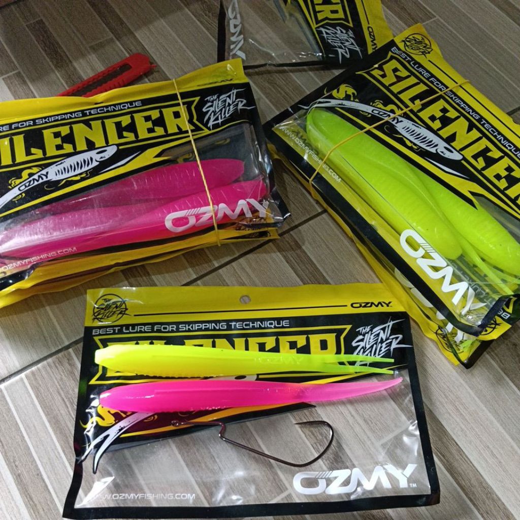 Ozmy Silencer 18cm + Hook 7/0 (1pcs)