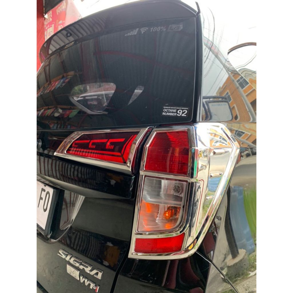 GARNIS LAMPU DEPAN & BELAKANG CALYA / SIGRA 2016-2018 CROUM / PUTIH