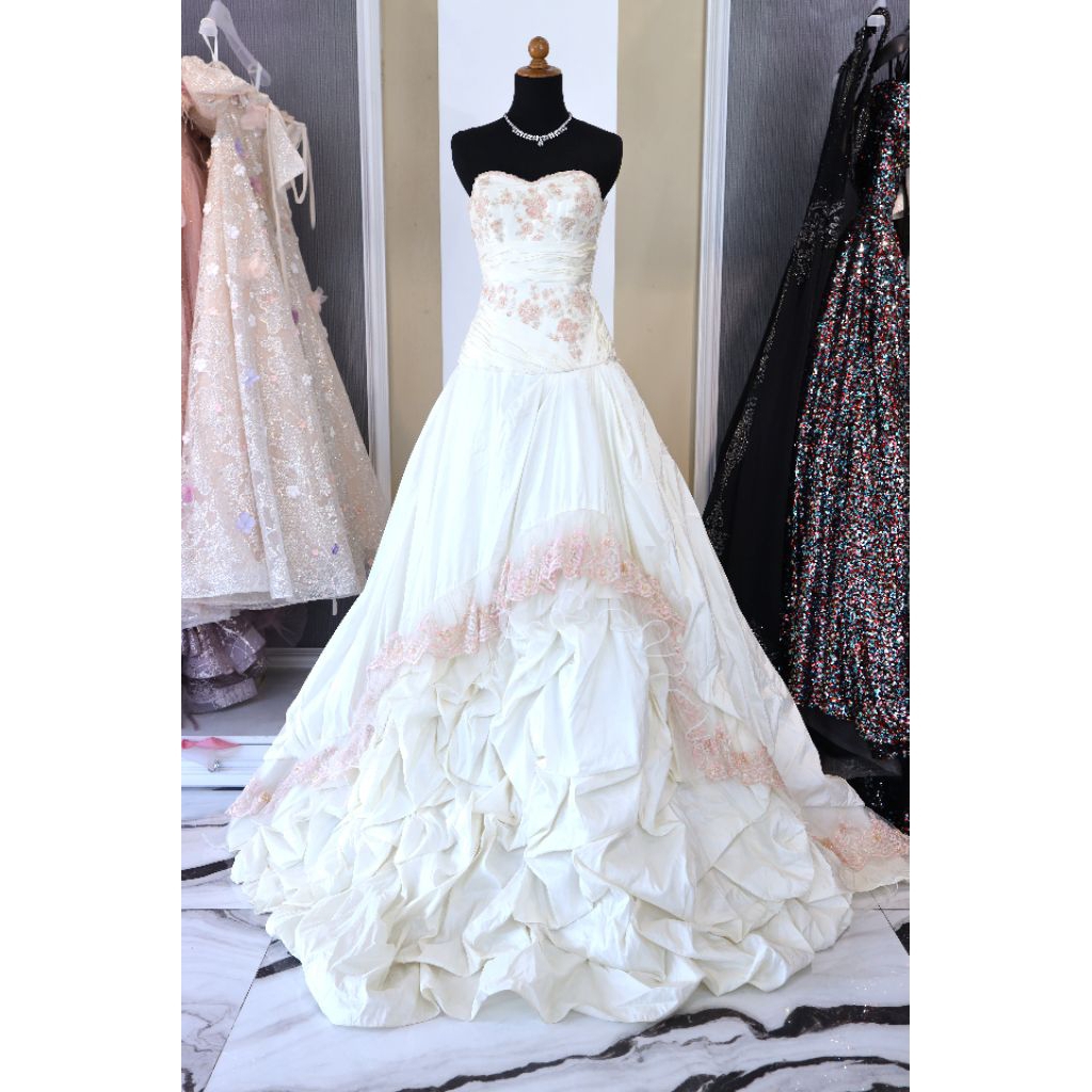 gown pengantin second ekor putih mix pink soft
