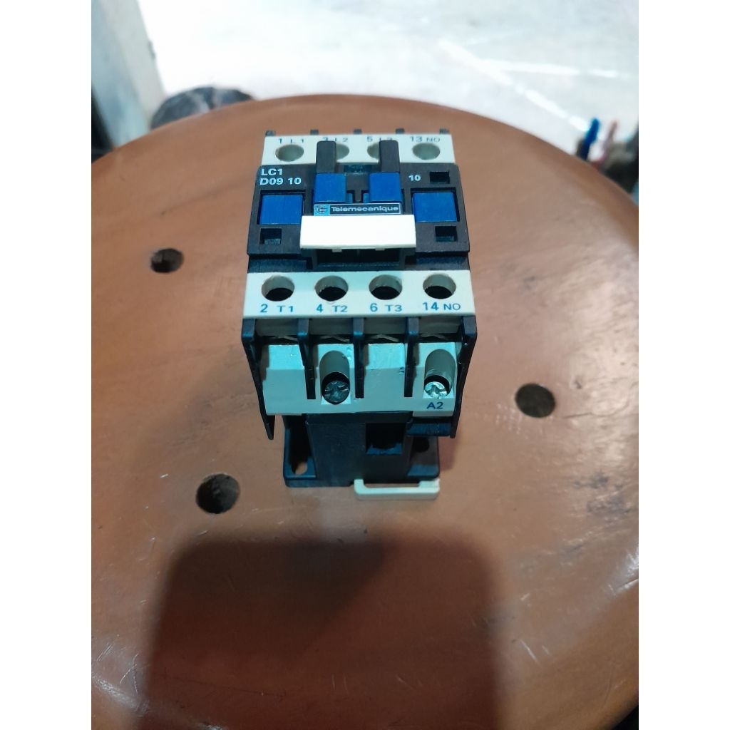 kontaktor contactor lc1d09 01 nc / kontaktor lc1d09 10 no