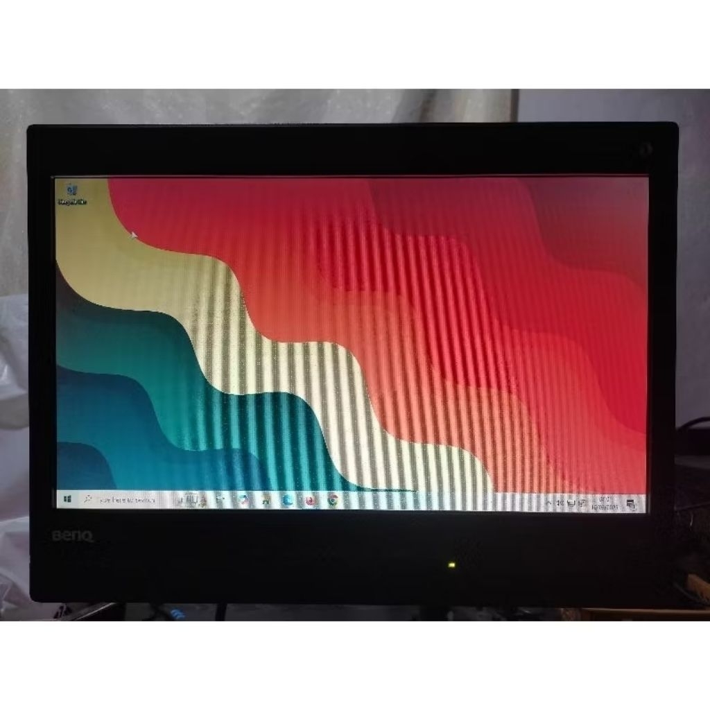 MONITOR DAN DUDUKAN BENQ T52WA 15,4 inch 720p 16inch 16" 16 inch