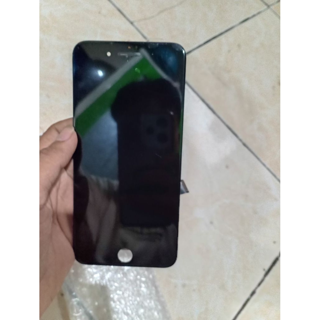 LCD iPhone 7plus kondisi baru belum sempat pakai