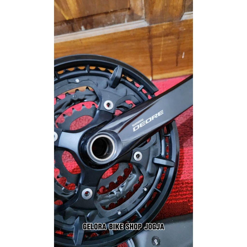 Crank shimano deore m6000/T6010 3 speed