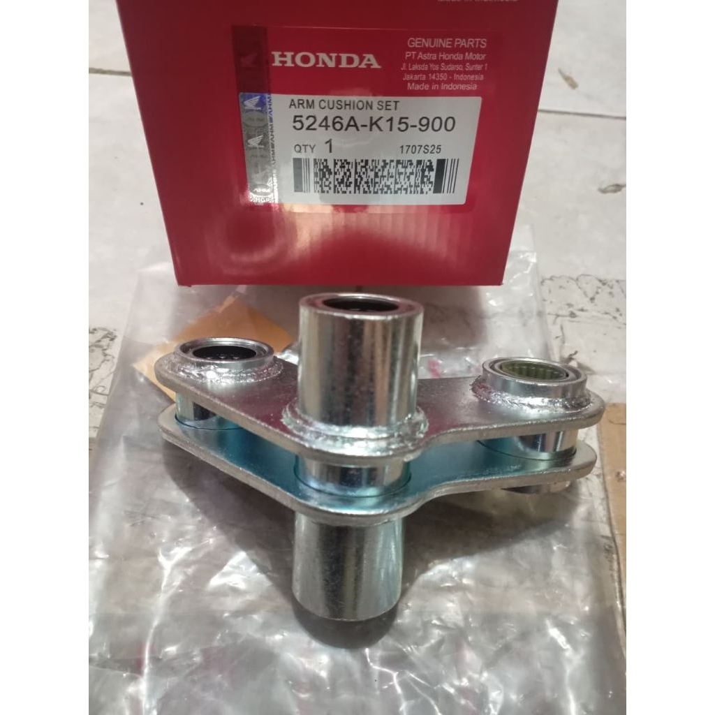 UNITRACK KACAMATA ASSY SEGITIGA BELAKANG CB 150R,CB 150R LED KODE K15