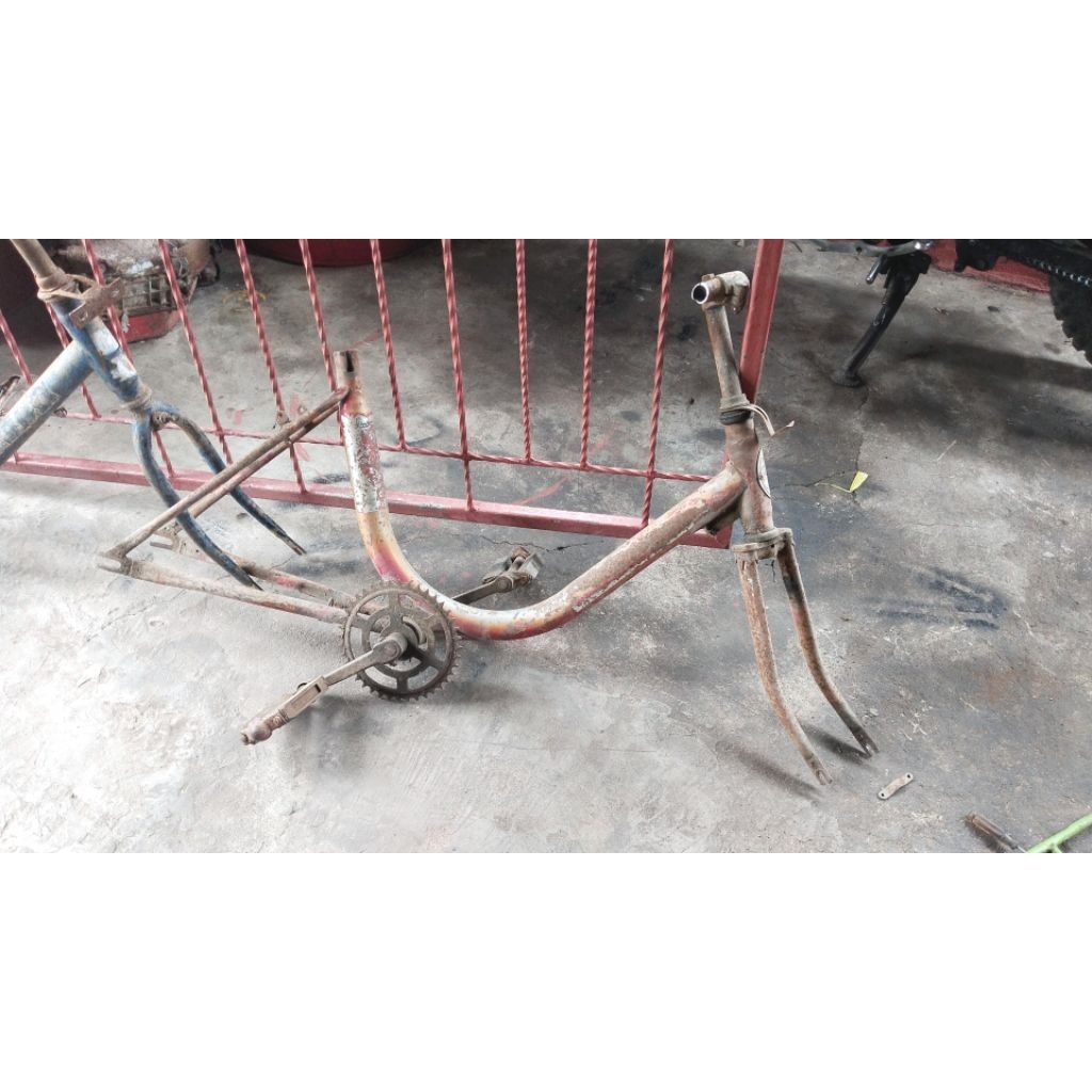 frame speda minion ukuran 20