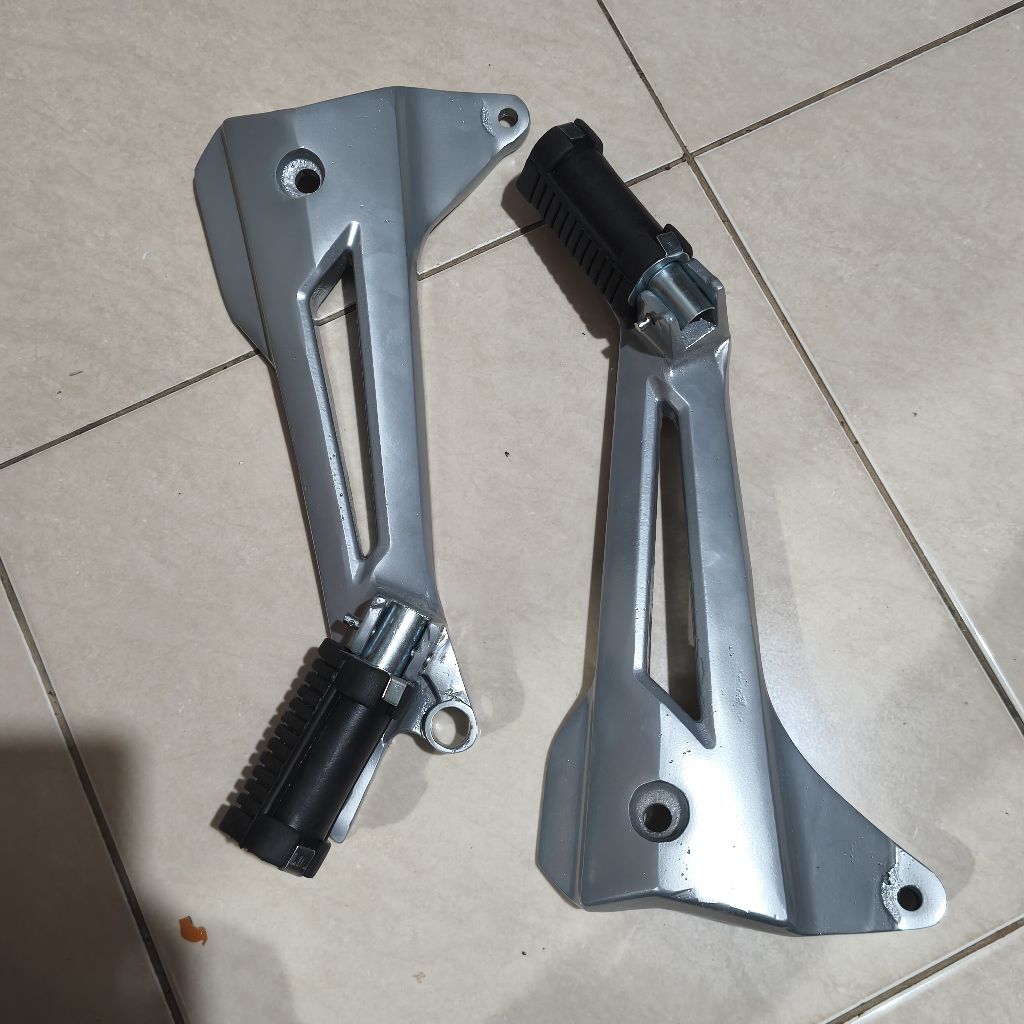 FOSTEP BOSTEP POSTEP PIJAKAN KAKI BELAKANG FOOSTEP BELAKANG KIRANA STEP KIRANA PNP GRAND