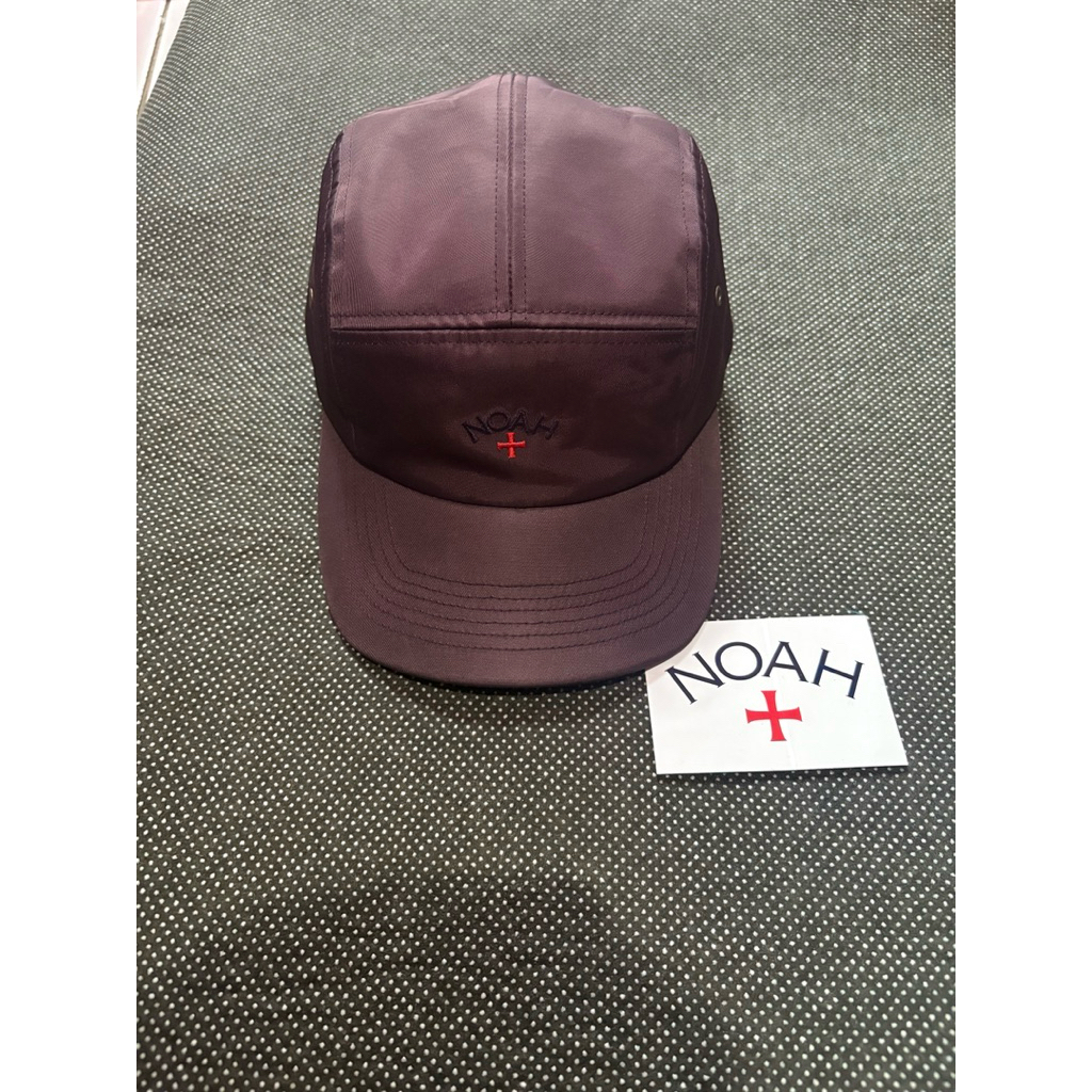 Noah Core Logo Hemmingway