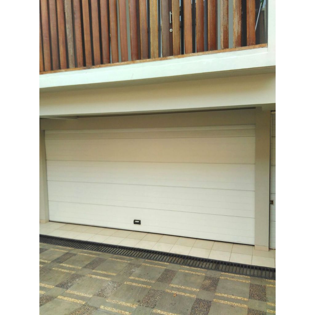 Pintu Garasi Otomatis Sectional Door Garage Door Pintu Eropa