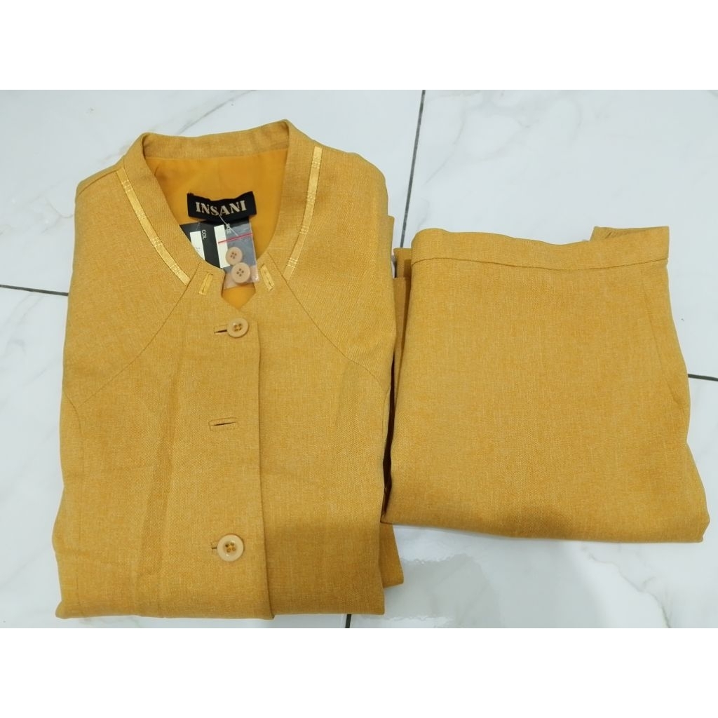 Set Blazer Hijab lengan panjang, rok sepan