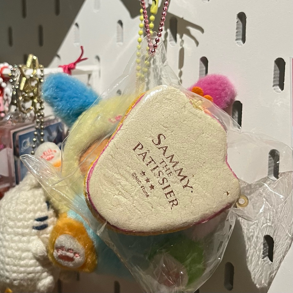 BOOKED rainbow cake sammy the patissier squishy >___