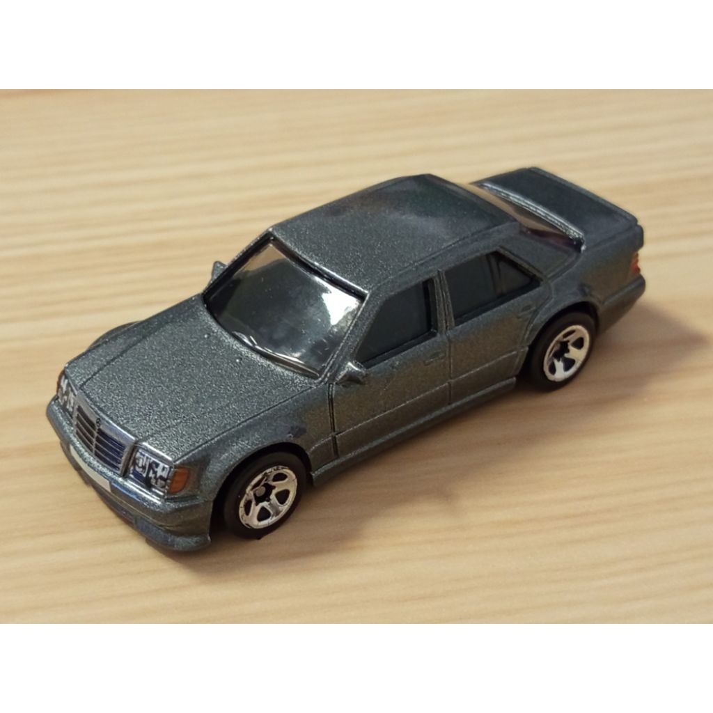 Hotwheels Mercedes Benz 500 E Silver Loose