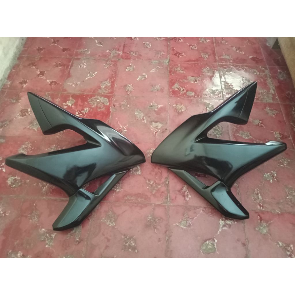 Shroud / cover sayap tangki CB150R old