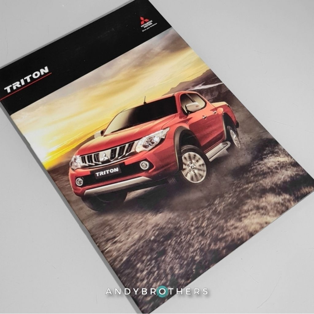 Buku / Katalog / Booklet / Brosur Mitsubishi Triton 2015-2019 Original