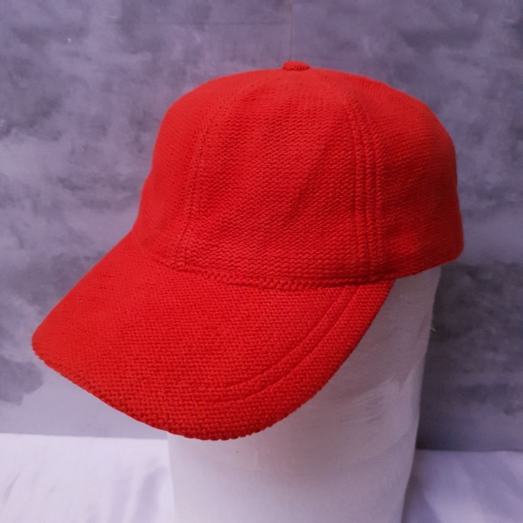 Topi Zara Wool Red