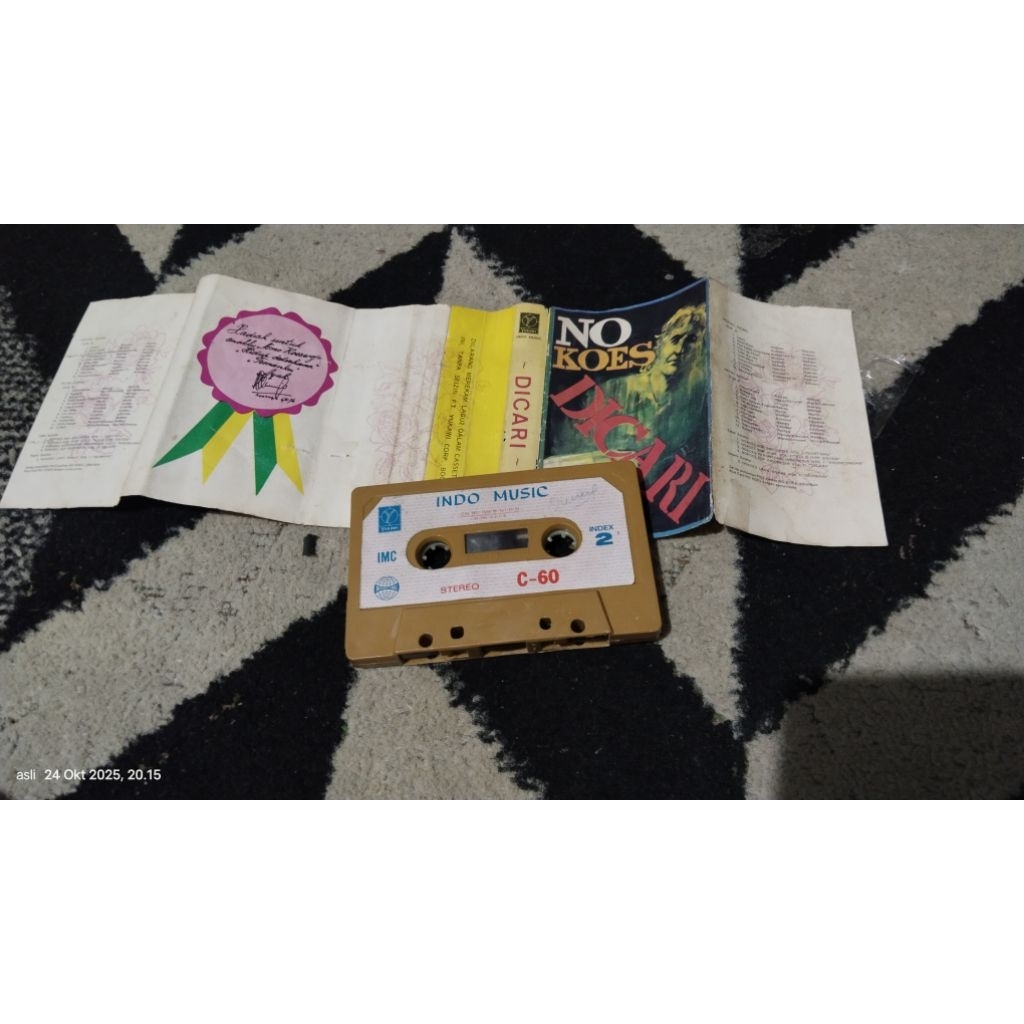 kaset pita no koes / di cari