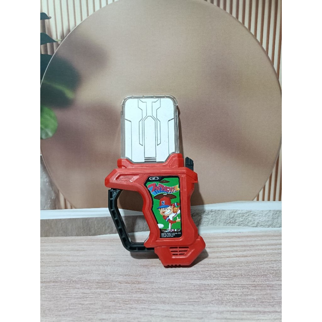 Kamen Rider Ex-Aid DX Famista Gashat