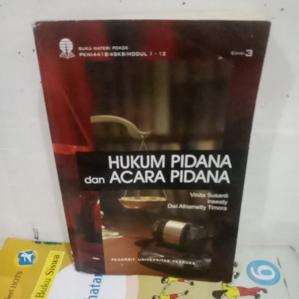 Buku hukum pidana dan acara pidana.universitas terbuka