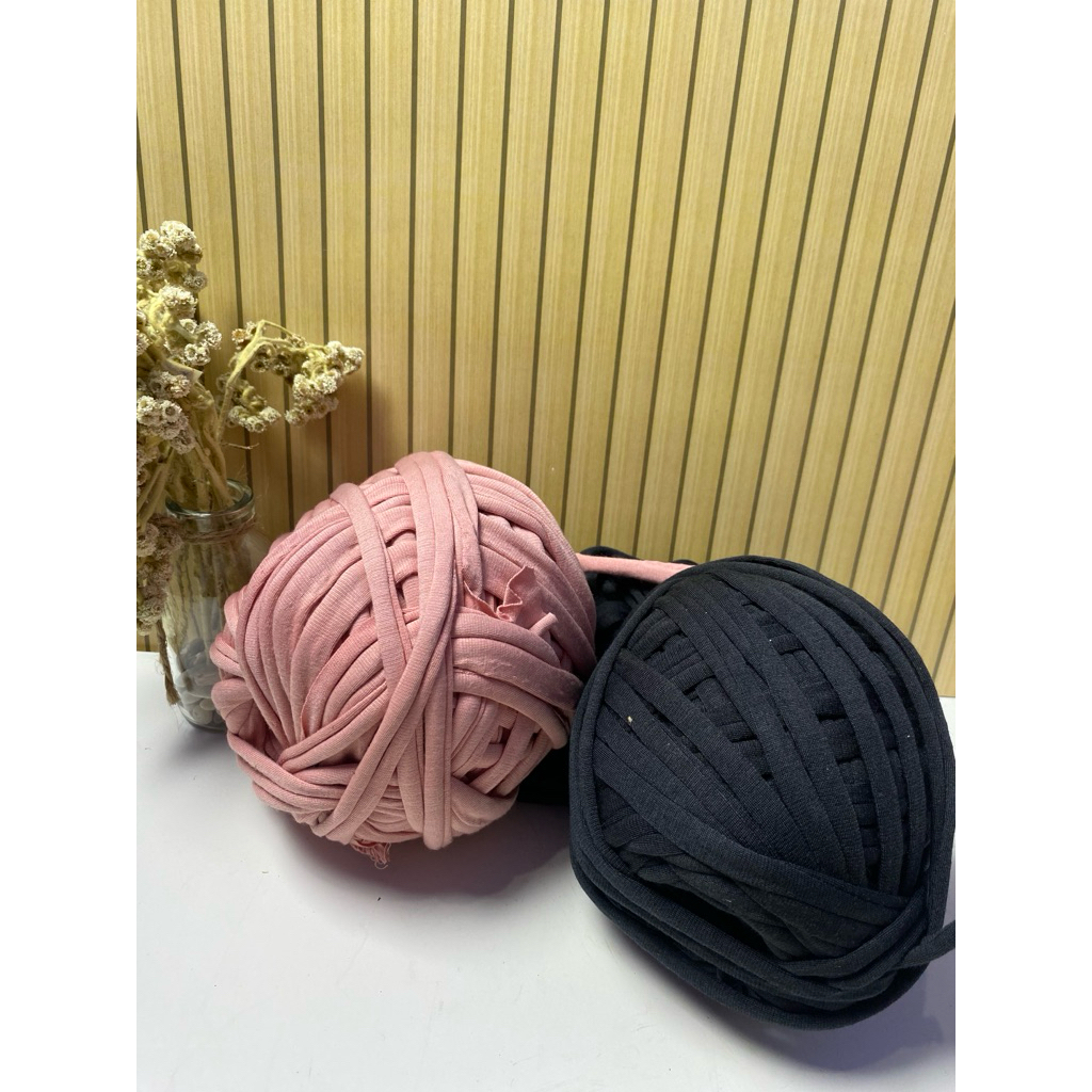 Benang Rajut KAOS ( T shirt Yarn / Tyarn )