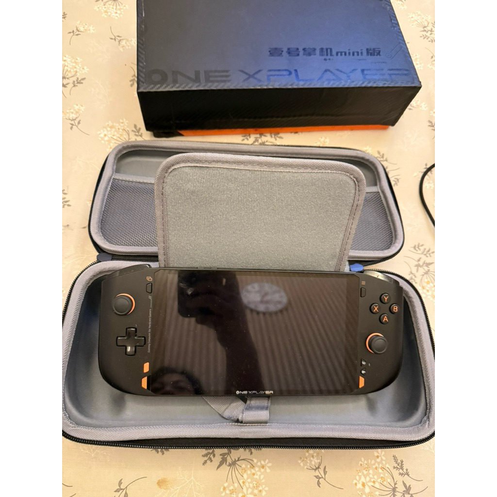 One X Player mini ryzen 7 5800U / 2TB