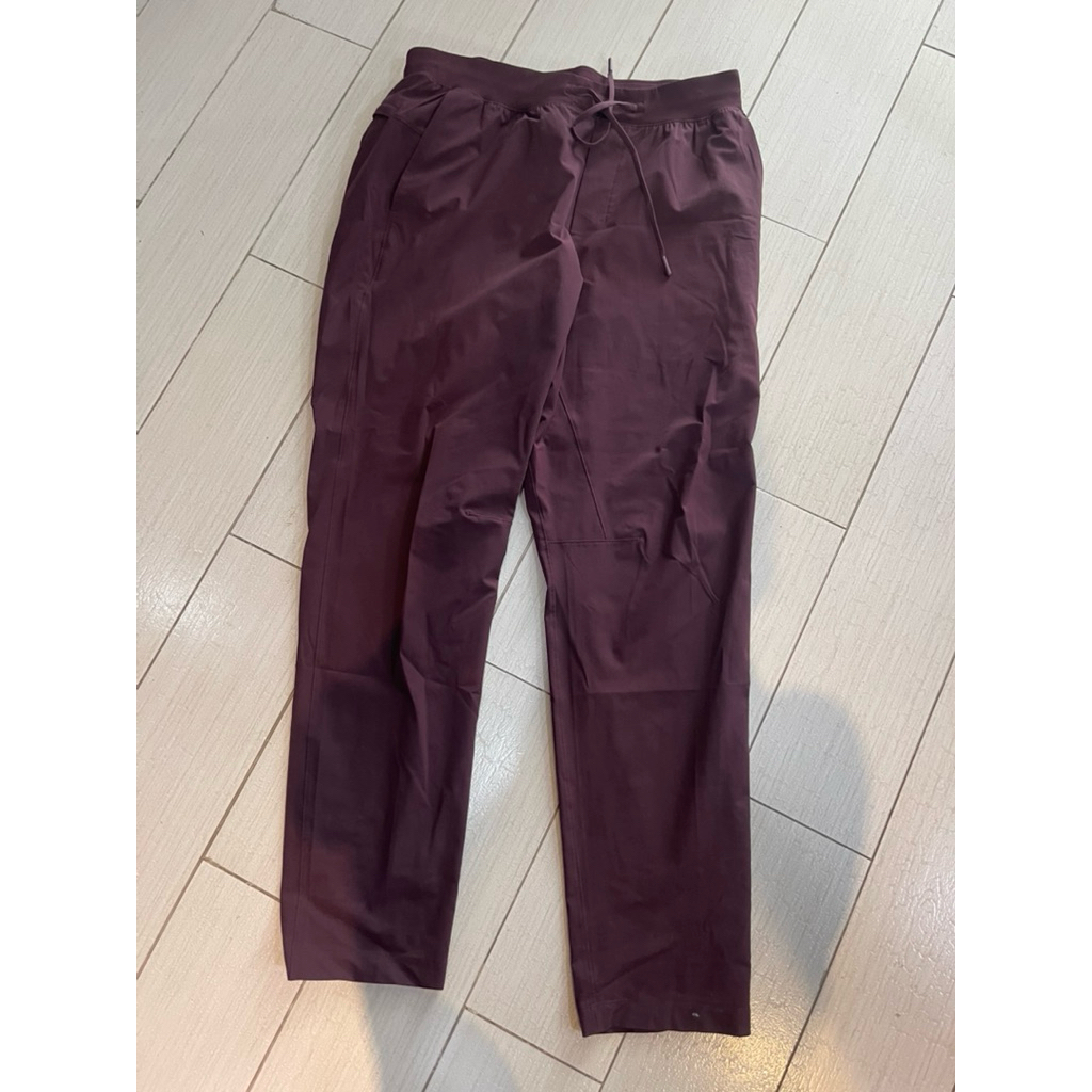 like new lululemon pria cowok license to train pants size l maroon celana panjang lululemon pria ori