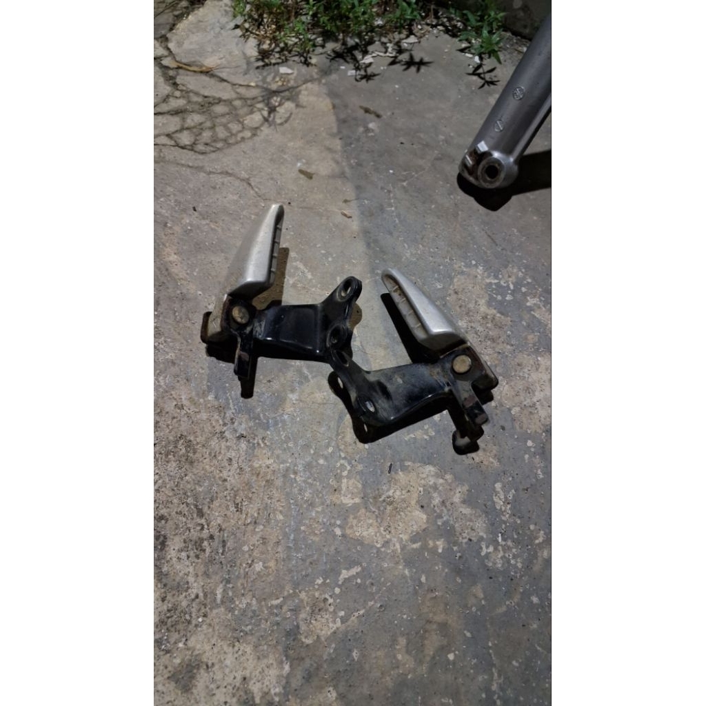 Footstep Belakang Yamaha Mio Soul GT Original Copotan