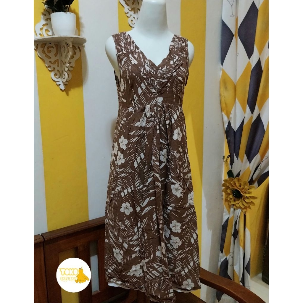 dress bunga bunga coklat