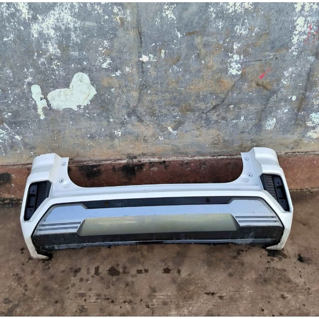 bumper bemper belakang xpander 2022-2024
