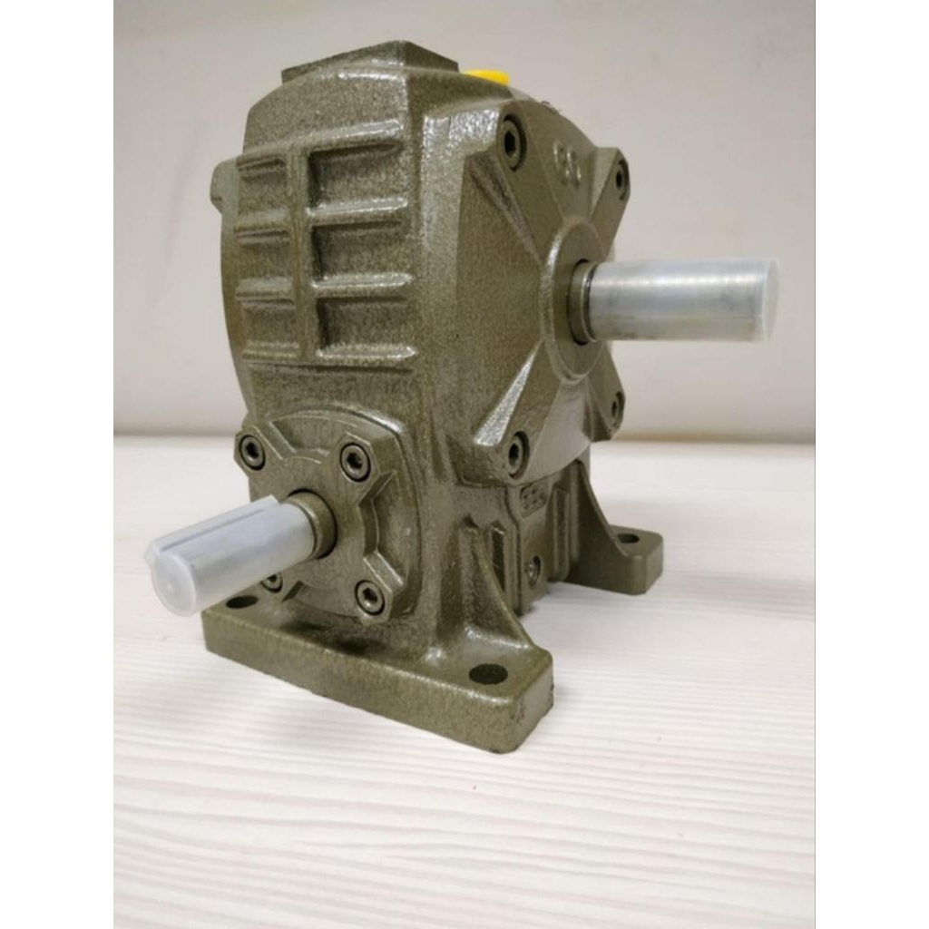 GEARBOX WPA 040 RATIO 40 / REDUCER WPA 40 RATIO 40