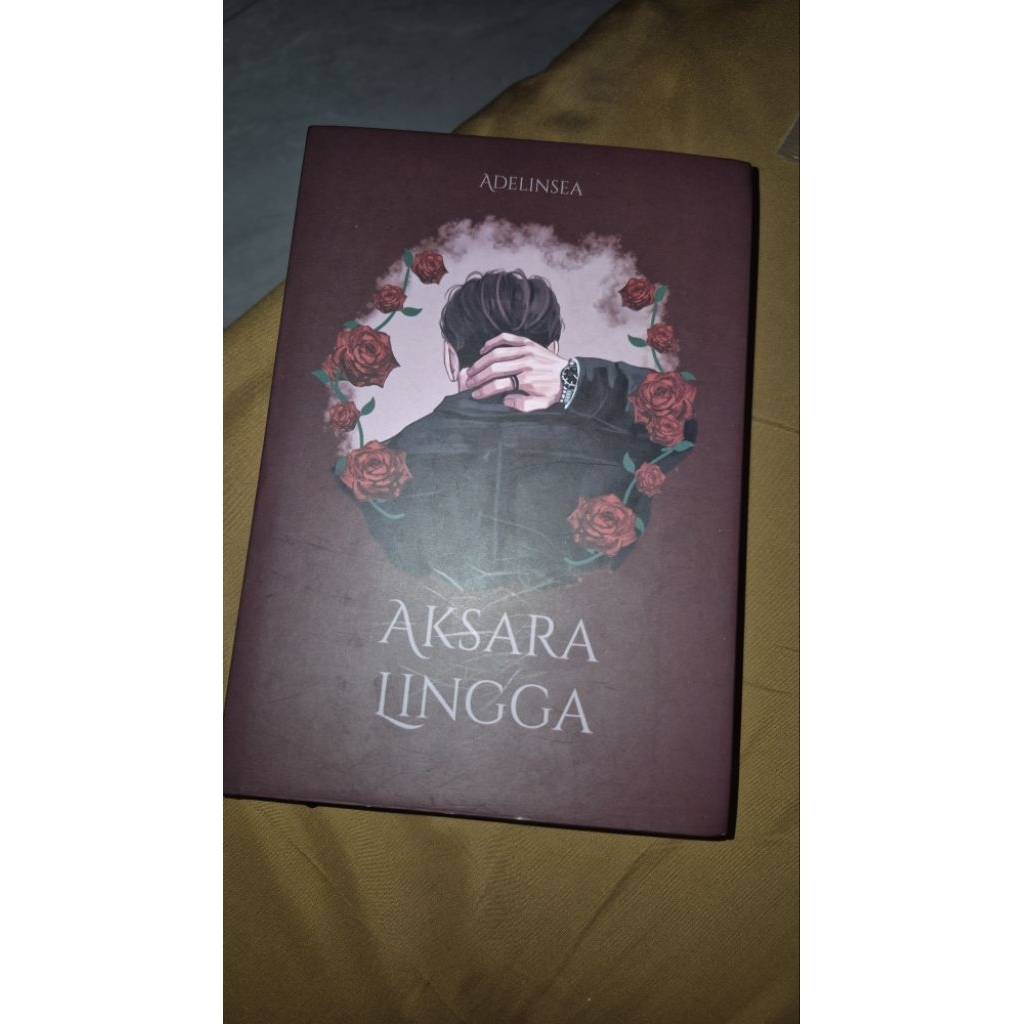 Novel Aksara Lingga